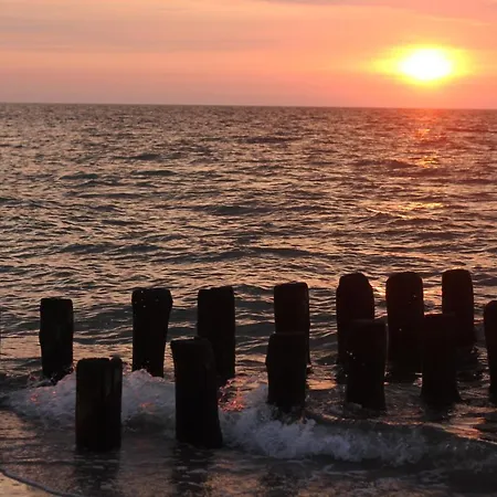 Letnia Przystan Lodge *