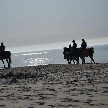 Letnia Przystan Rusinowo (Slawno)